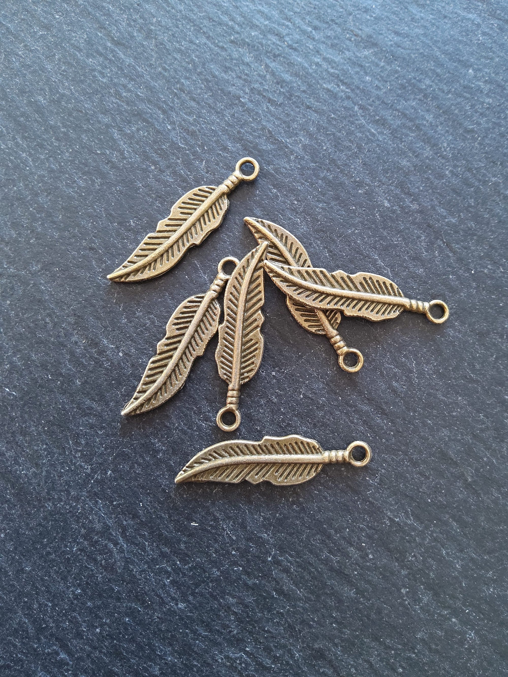 10 or 50 Antique Bronze Tone Feather Charms 30x8x1.5mm Nickel FREE - ContentedCatz
