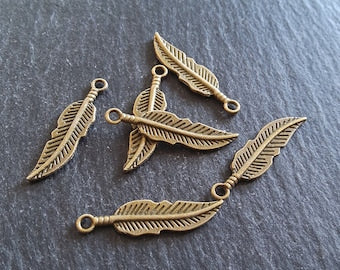 10 or 50 Antique Bronze Tone Feather Charms 30x8x1.5mm Nickel FREE - ContentedCatz