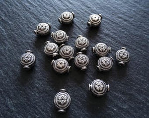 10 or 50 Silver Tone 8mm Flower Design Flattened Rounded Spacer Beads 10x8x5mm, Hole: 1.5mm