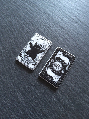 2 or 10 The Devil Cat Tarot Card Charms White & Black Resin 38x23mm