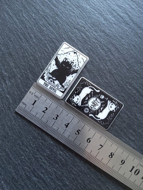 2 or 10 The Devil Cat Tarot Card Charms White & Black Resin 38x23mm