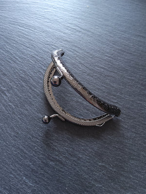Patterned Gunmetal 8.5cm Metal Arch Frame Kiss Clasp For Purse Bag (3 3/8 inch)