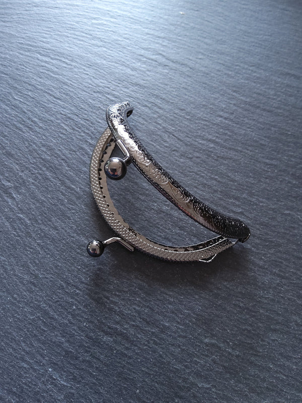 Patterned Gunmetal 8.5cm Metal Arch Frame Kiss Clasp For Purse Bag (3 3/8 inch)