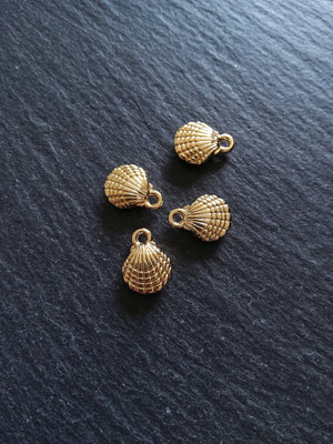 2 or 10 Sea Shell Charms Real 14K Gold Plated Alloy 13.5x10x4mm. Nickel FREE
