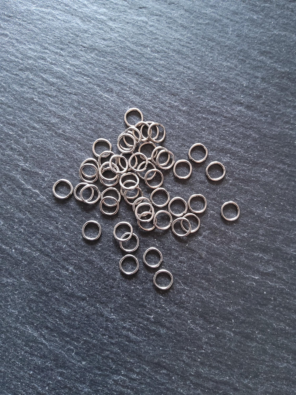 20 or 100 Stainless Steel 6mm Jump Rings CLOSED 0.8mm (20 Gauge)