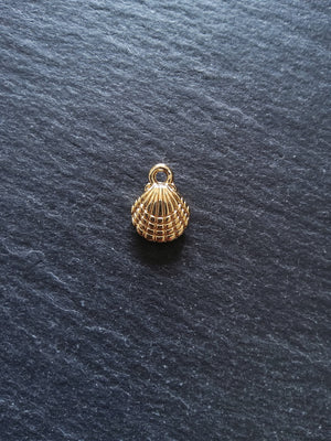 2 or 10 Sea Shell Charms Real 14K Gold Plated Alloy 13.5x10x4mm. Nickel FREE
