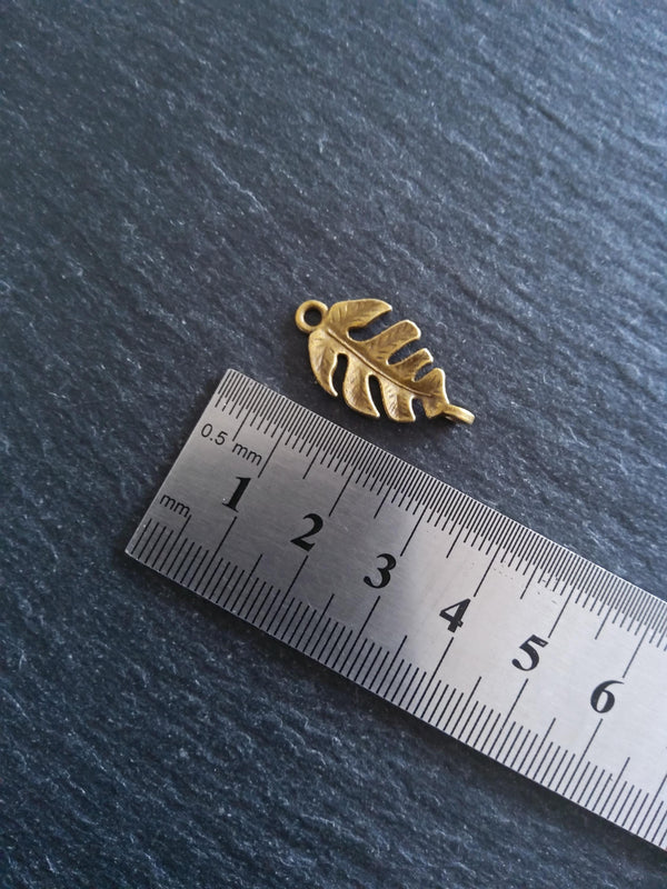 10 or 50 Leaf Connector Charms Antique Bronze Alloy 27x14x4mm Nickel FREE