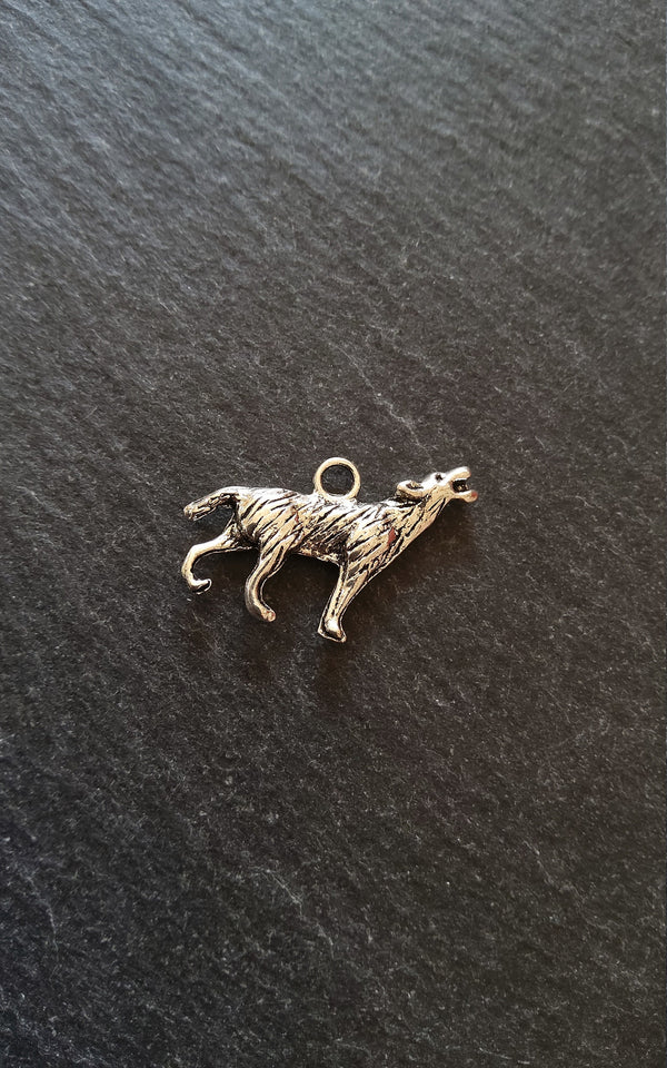 5 or 25 Howling Wolf Pendant Charms Antique Silver Tone 25x18mm