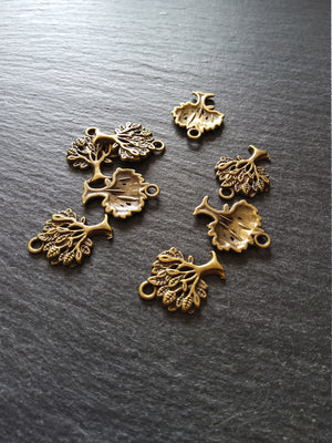 10 or 50 Tree Charms Antique Bronze Tone Alloy 21x17mm