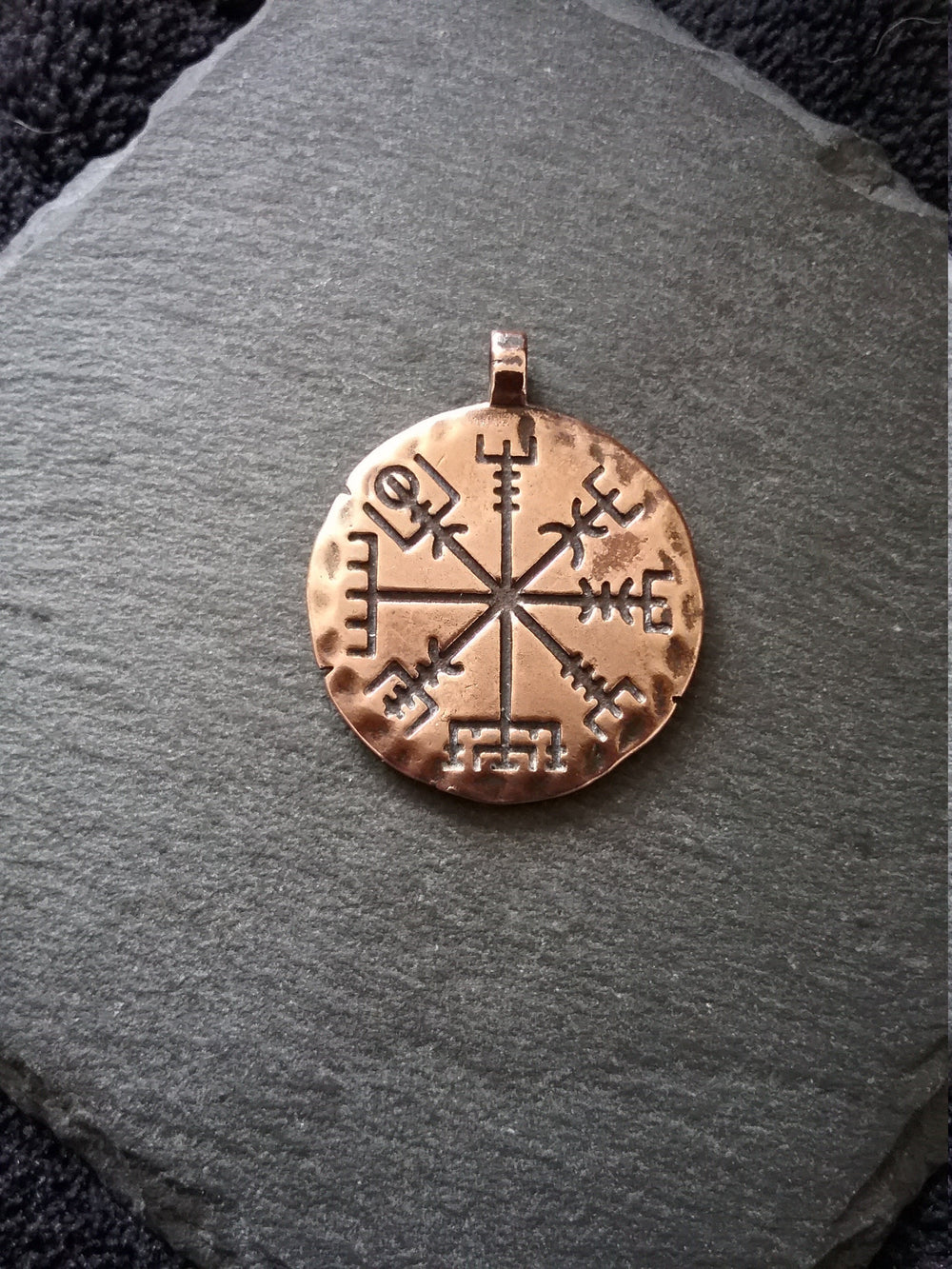 1 or 5 Icelandic Vegvísir Wayfinder Compass Pendant Antique Copper 35x29mm