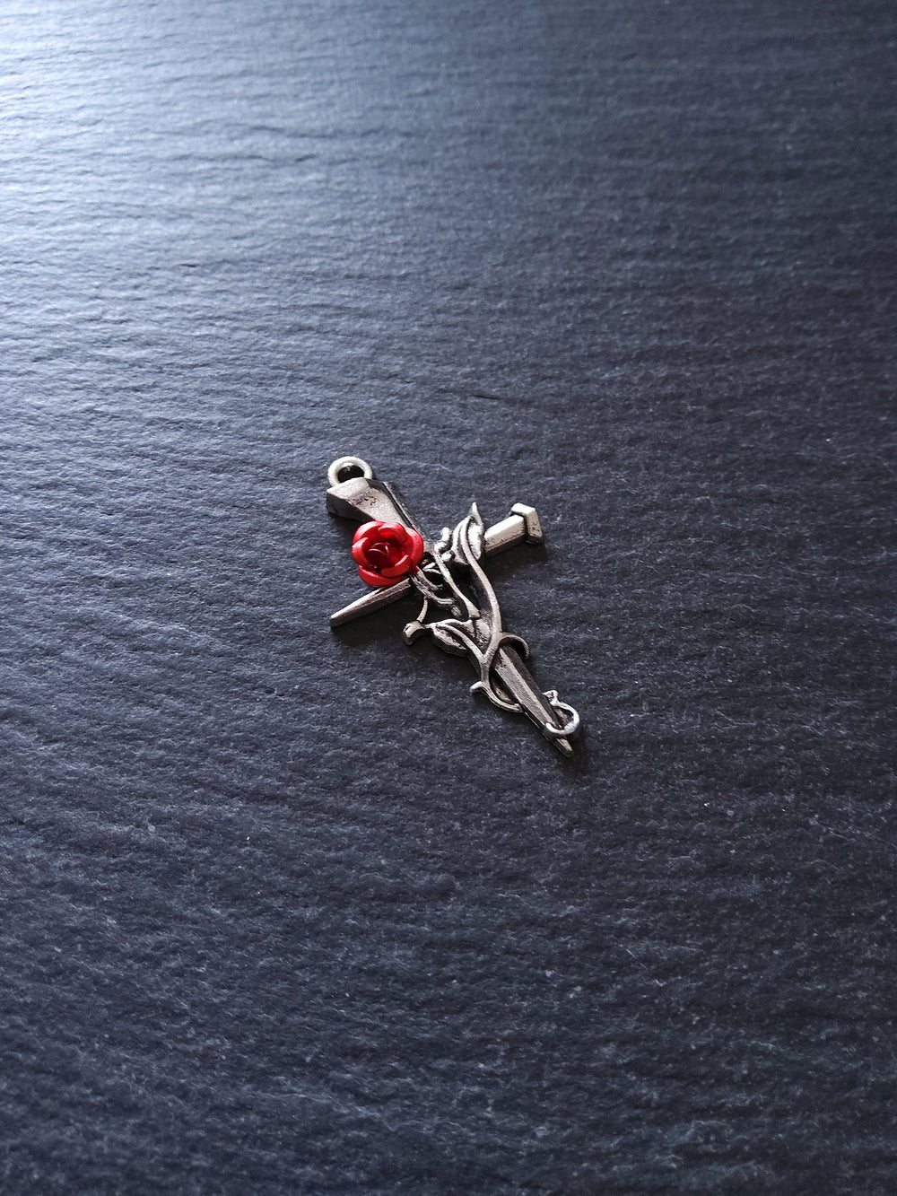 4 or 20 Antique Silver Cross Crucifix Pendants with Red Rose 38x23mm