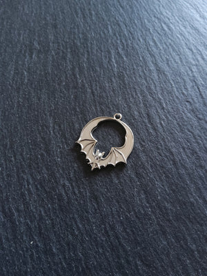 6 or 30 Flying Bat Charms Antique silver Tone Alloy 28x24mm