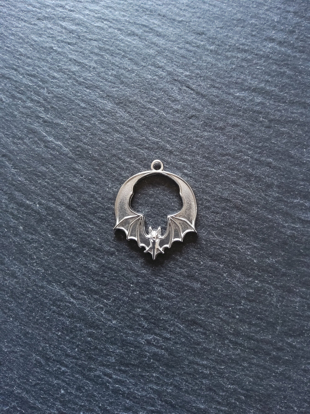 8 or 40 Flying Bat Charms Antique silver Tone Alloy 28x24x3mm