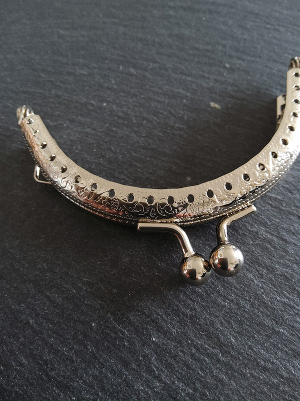 Patterned Bright Silver 8.5cm Metal Arch Frame Kiss Clasp For Purse Bag (3 3/8 inch)
