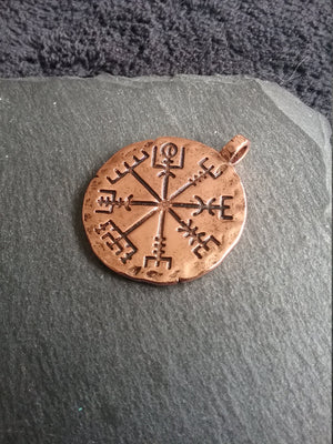1 or 5 Icelandic Vegvísir Wayfinder Compass Pendant Antique Copper 35x29mm
