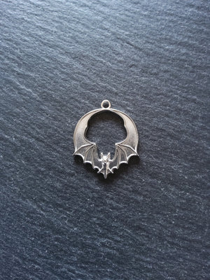 6 or 30 Flying Bat Charms Antique silver Tone Alloy 28x24mm