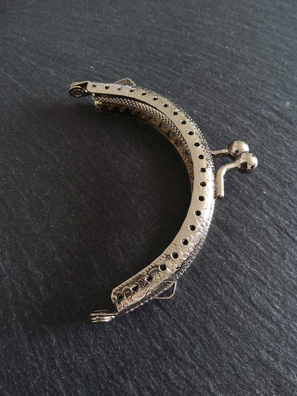 Patterned Bright Silver 8.5cm Metal Arch Frame Kiss Clasp For Purse Bag (3 3/8 inch)