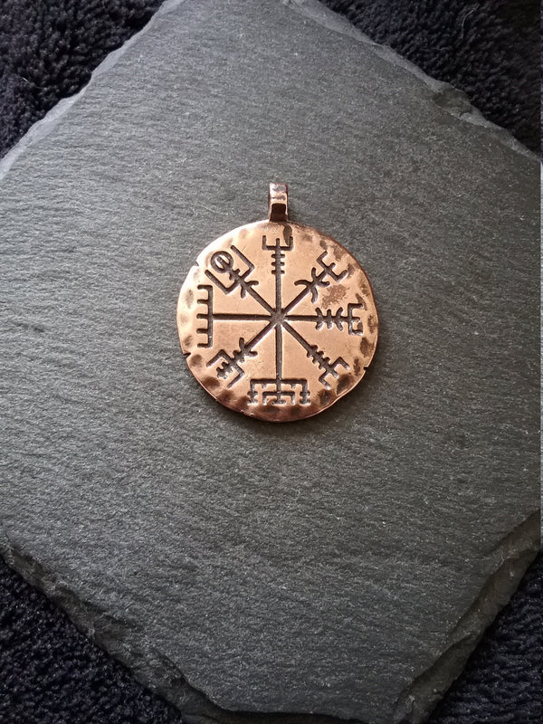 1 or 5 Icelandic Vegvísir Wayfinder Compass Pendant Antique Copper 35x29mm