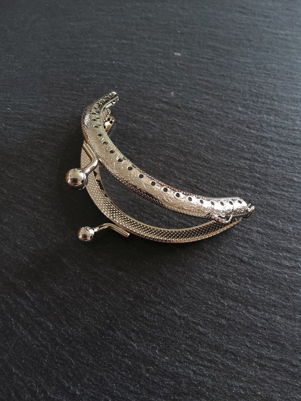 Patterned Bright Silver 8.5cm Metal Arch Frame Kiss Clasp For Purse Bag (3 3/8 inch)