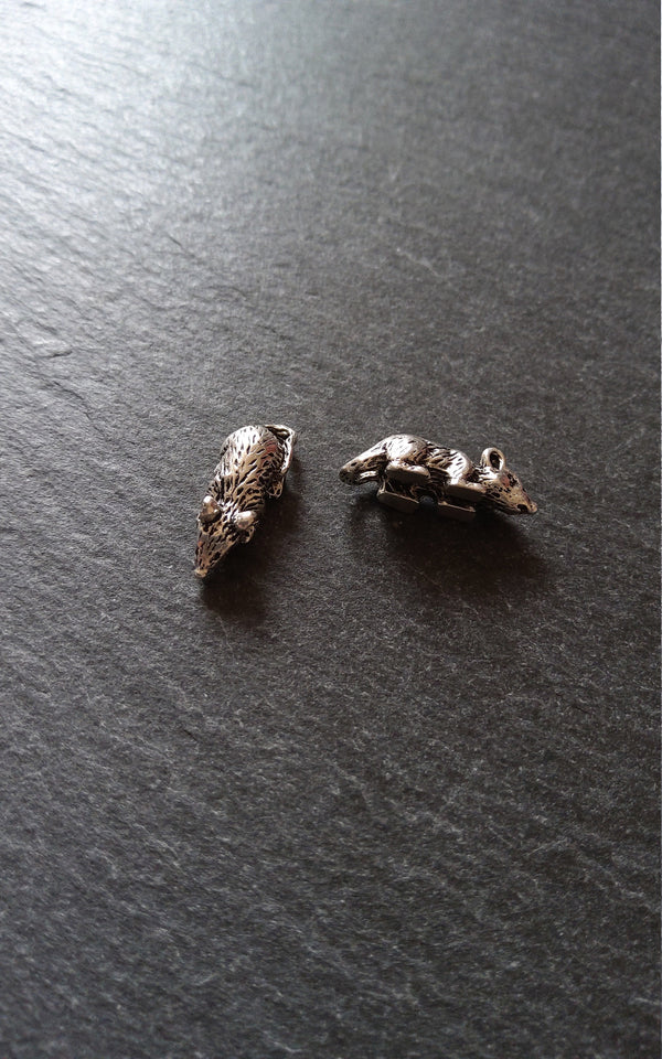 4 or 20 Mouse Charms Antique Silver Tone 19x7x7mm