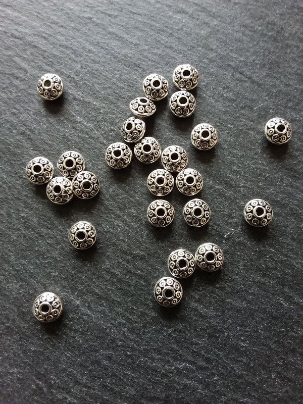 20 or 100 Antique Silver Tone 6mm Flying Saucer Shaped Spacer Beads 6x4mm. Hole: 1.5mm