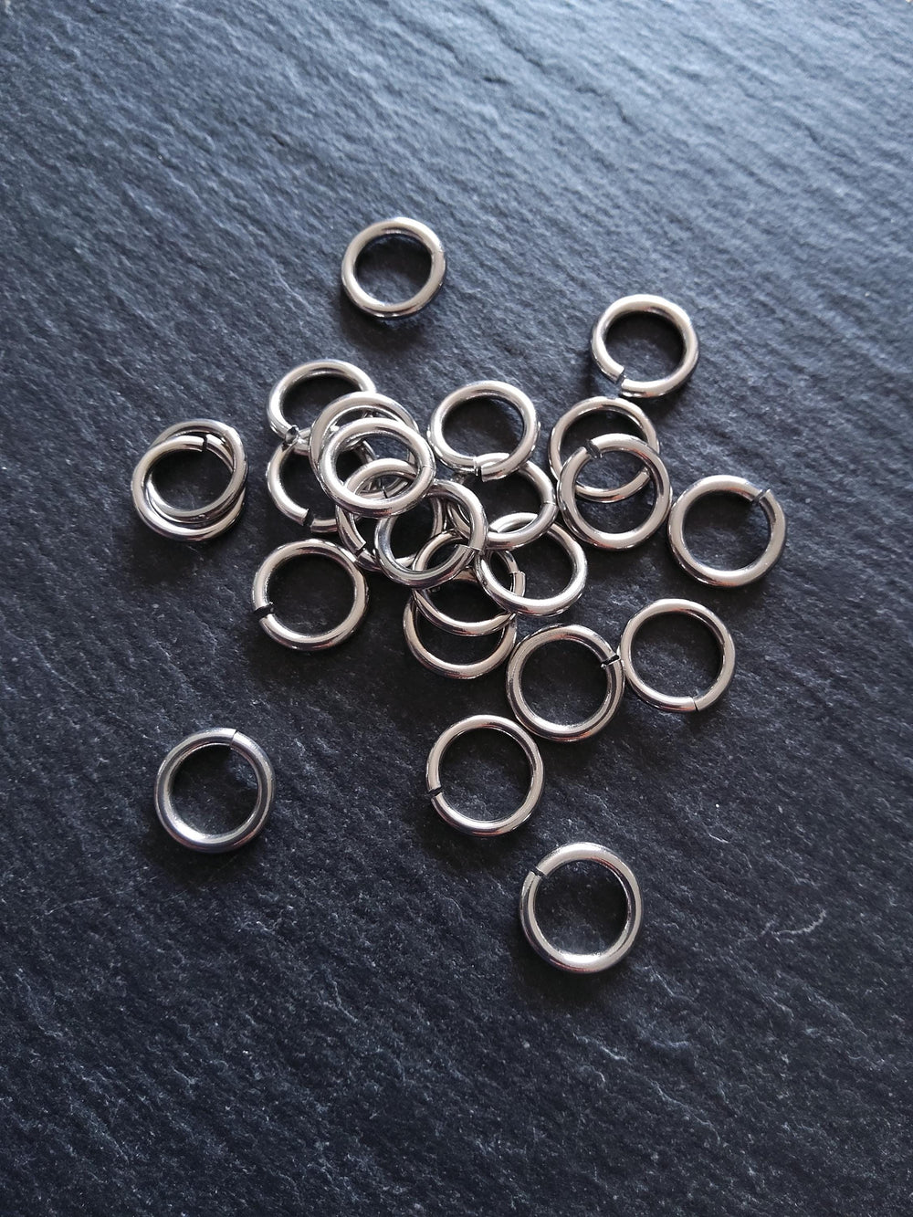 40 or 200 Stainless Steel 10mm Jump Rings Strong 1.4mm (15 gauge) Internal Diameter: 7.2mm