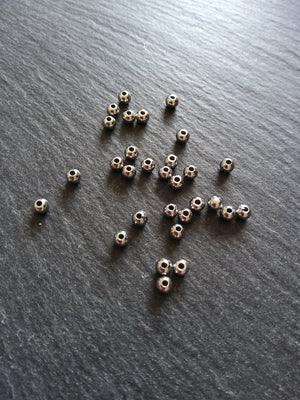 20 or 100 Stainless Steel 4mm Silver Tone Smooth Round Solid Ball Spacer Beads. 1mm Hole