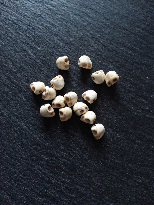 50 Small Cream Synthetic Howlite 8mm Skull Beads 8x7x6mm