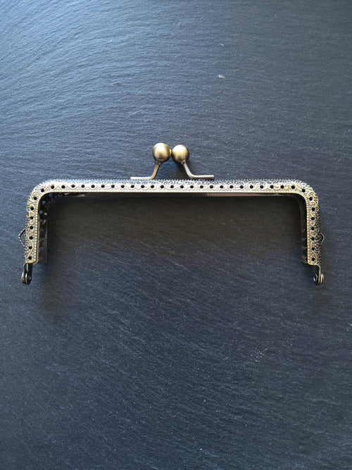 Antique Bronze 15.7cm Patterned Purse or Bag Frame Metal Kiss Clasp Rectangle