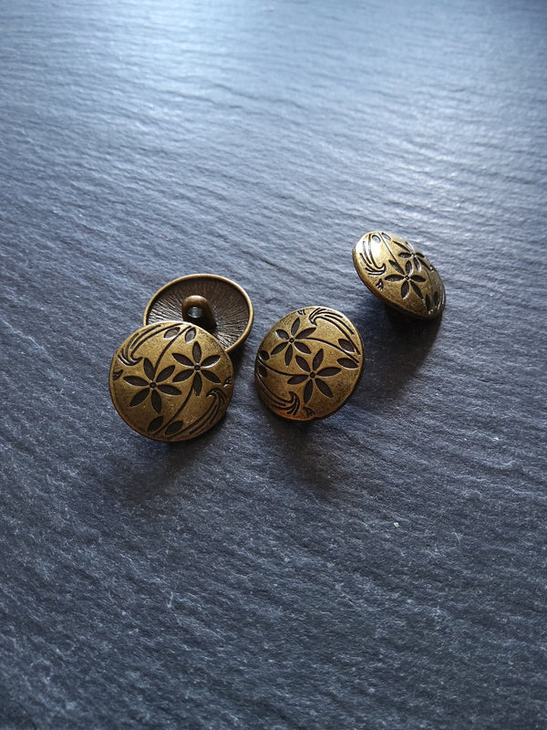 6 or 30 Antique Bronze Metal Buttons with Flower Design 17mm (5/8") Fasteners