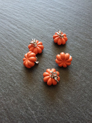 4 or 20 Pumpkin Charms Orange & Silver Solid Metal Alloy 11x10mm