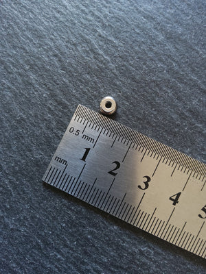 8 or 40 Stainless Steel 6mm Solid Flat Round Spacer Beads 6x2.5mm with 1.8mm Hole