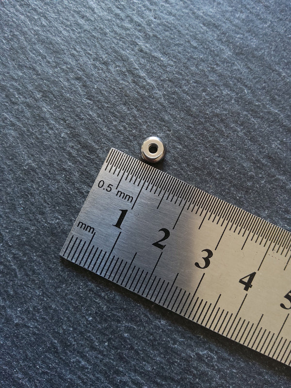 8 or 40 Stainless Steel 6mm Solid Flat Round Spacer Beads 6x2.5mm with 1.8mm Hole