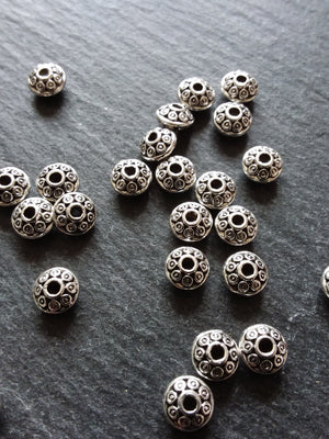 20 or 100 Antique Silver Tone 6mm Flying Saucer Shaped Spacer Beads 6x4mm. Hole: 1.5mm