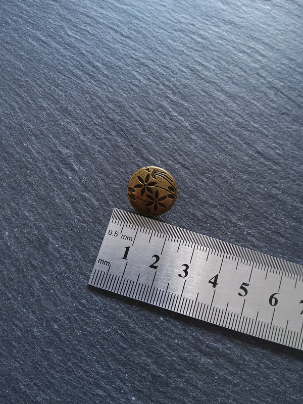 6 or 30 Antique Bronze Metal Buttons with Flower Design 17mm (5/8") Fasteners