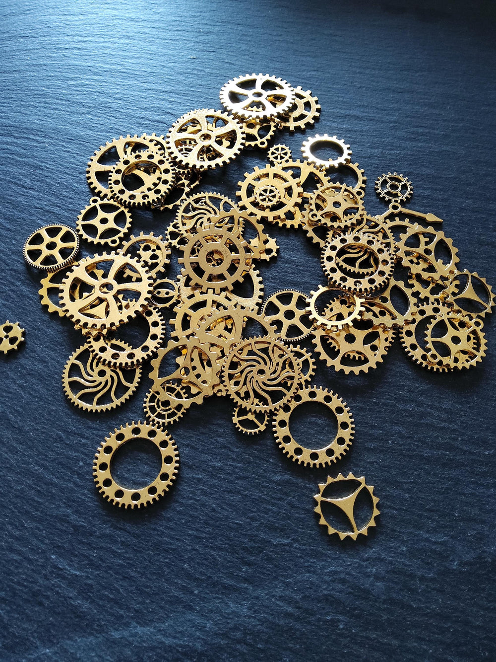 The Antique Gold Steampunk Collection - 100g of Clock Cog Gear Charms