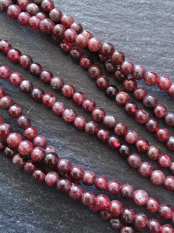 3.1mm to 3.8mm Garnet Round Undyed Natural Gemstone Beads Full 15.5 inch Strands