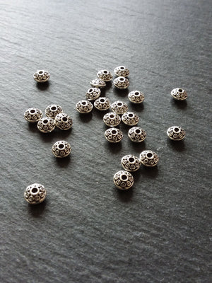20 or 100 Antique Silver Tone 6mm Flying Saucer Shaped Spacer Beads 6x4mm. Hole: 1.5mm