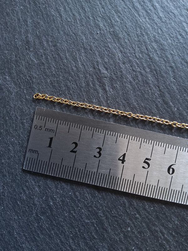1 Meter Length of Genuine 18K Plated Stainless Steel Cable Chain 2.5x2x0.5mm Closed Link