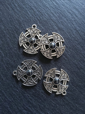 4 or 20 Celtic Knot Cross Round Pendant Antique Silver Tone with Hematite Cabochon 30x27mm
