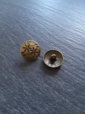 6 or 30 Antique Bronze Metal Buttons with Flower Design 17mm (5/8") Fasteners