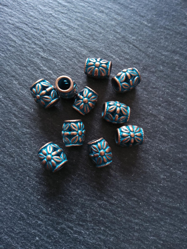 6 or 30 Flower Patterned 10mm Charm Beads Antique Copper Tone Alloy with Blue Patina Hole: 5mm