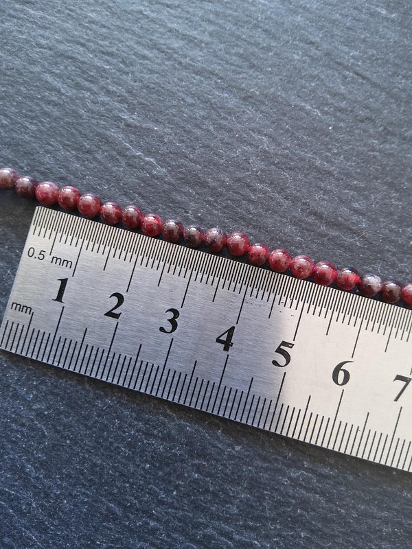 3.1mm to 3.8mm Garnet Round Undyed Natural Gemstone Beads Full 15.5 inch Strands