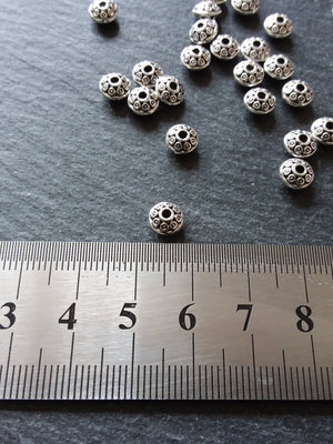 20 or 100 Antique Silver Tone 6mm Flying Saucer Shaped Spacer Beads 6x4mm. Hole: 1.5mm