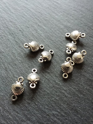 10 or 50 Shell Connector Charms Antique Silver Tone Alloy 15x9x5mm
