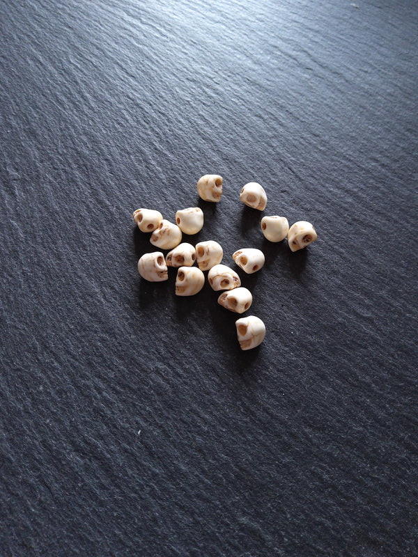 50 Small Cream Synthetic Howlite 8mm Skull Beads 8x7x6mm