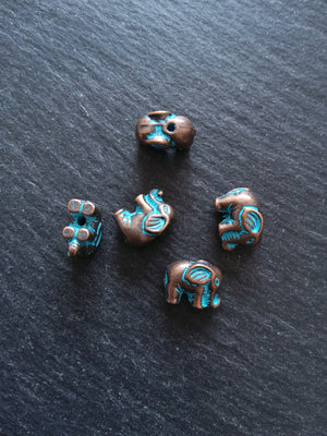 4 or 20 Elephant Beads Antique Copper Tone Metal Alloy With Blue Patina 13x19.5x7mm Hole: 1.4mm