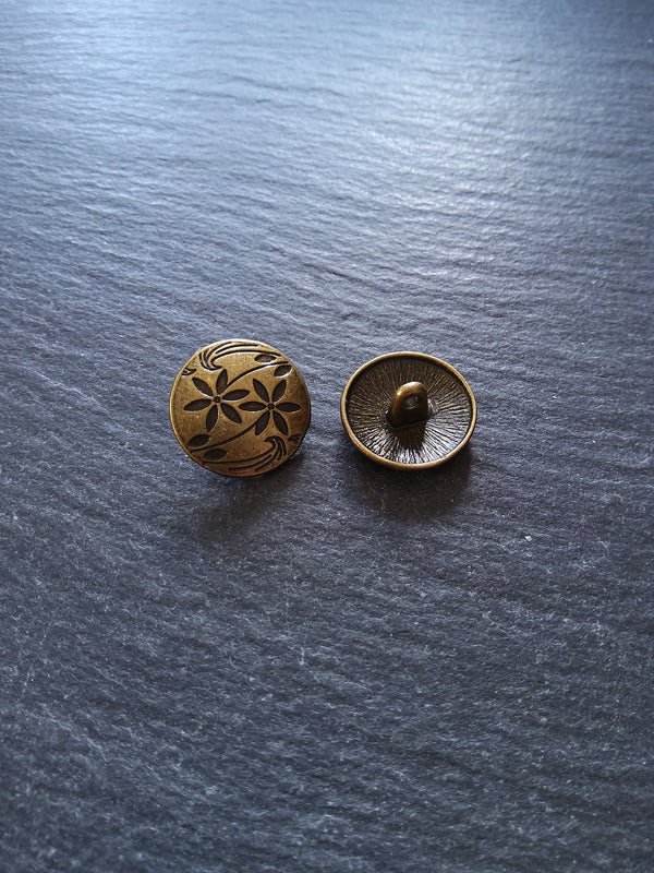 6 or 30 Antique Bronze Metal Buttons with Flower Design 17mm (5/8") Fasteners
