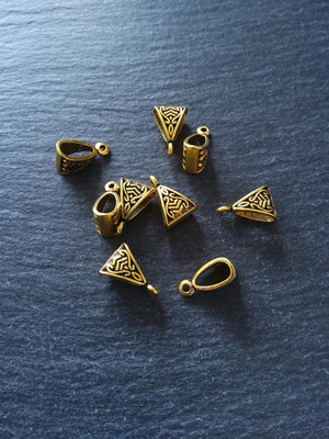 10 or 50 Antique Gold Triangular Bail Beads Patterned 15x10mm Nickel FREE