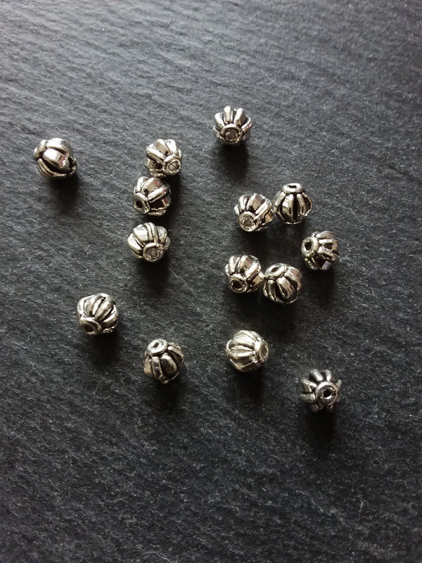 20 or 100 Lantern Beads 6mm Antique Silver Tone Spacer 6x6mm. Hole: 1mm